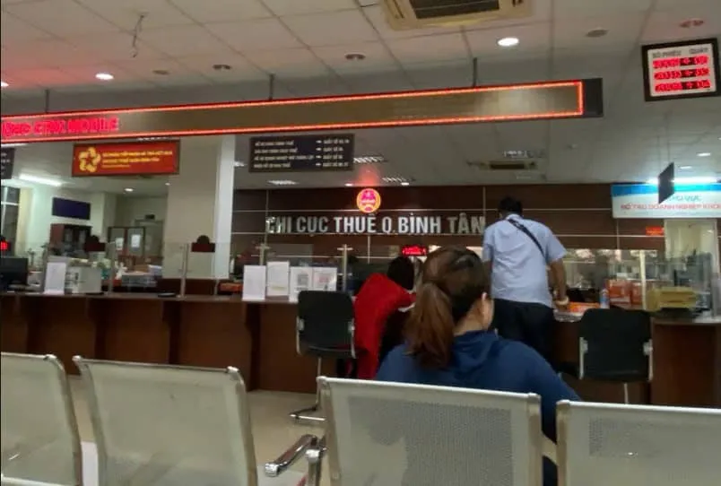 Sảnh trệt tiếp nhận hồ sơ Chi cục thuế quận Bình Tân TPHCM