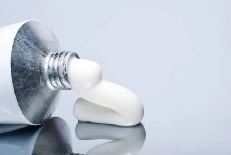 Thuốc đặc trị nấm cho cá cảnh Bio Knock và Tetra Nhật