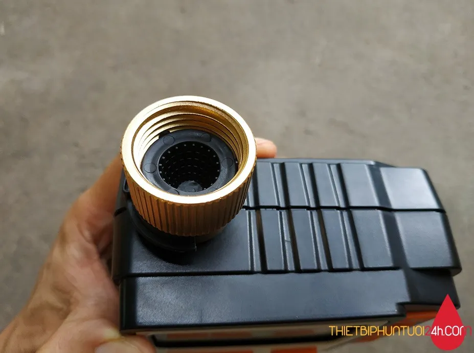 Cấu tạo chi tiết van điện tử thông minh với đầu kết nối vòi 21mm và 27mm