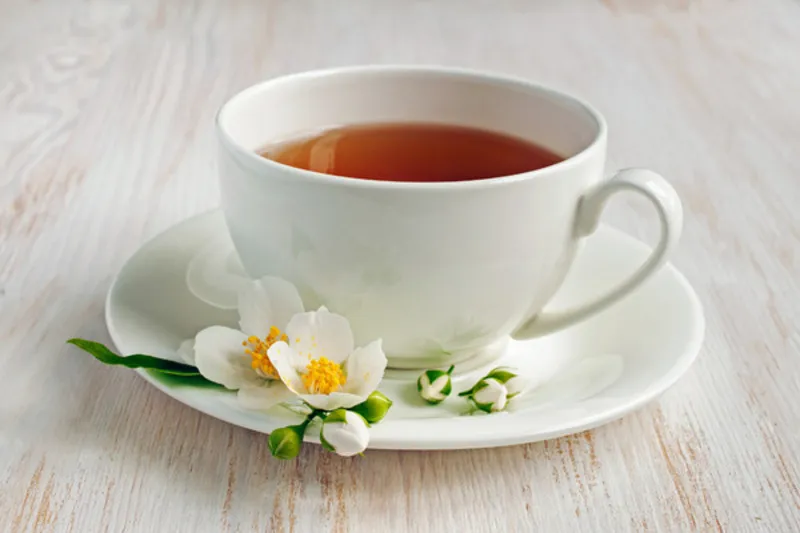 Trà hoa nhài được sử dụng trong y học dân gian để hỗ trợ sức khỏe