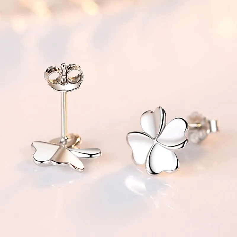 Mẫu hoa tai cỏ đinh lăng được giới trẻ ưa thích