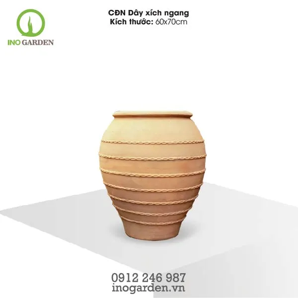 Chậu gốm trồng cây ấn tượng
