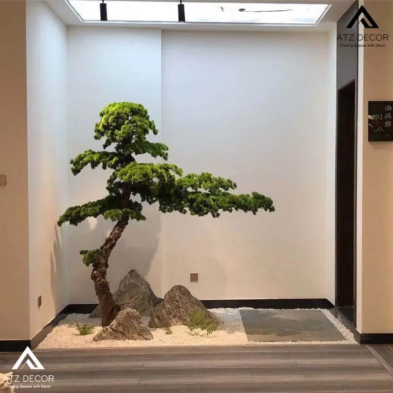 Cây tùng giả đẹp trang trí