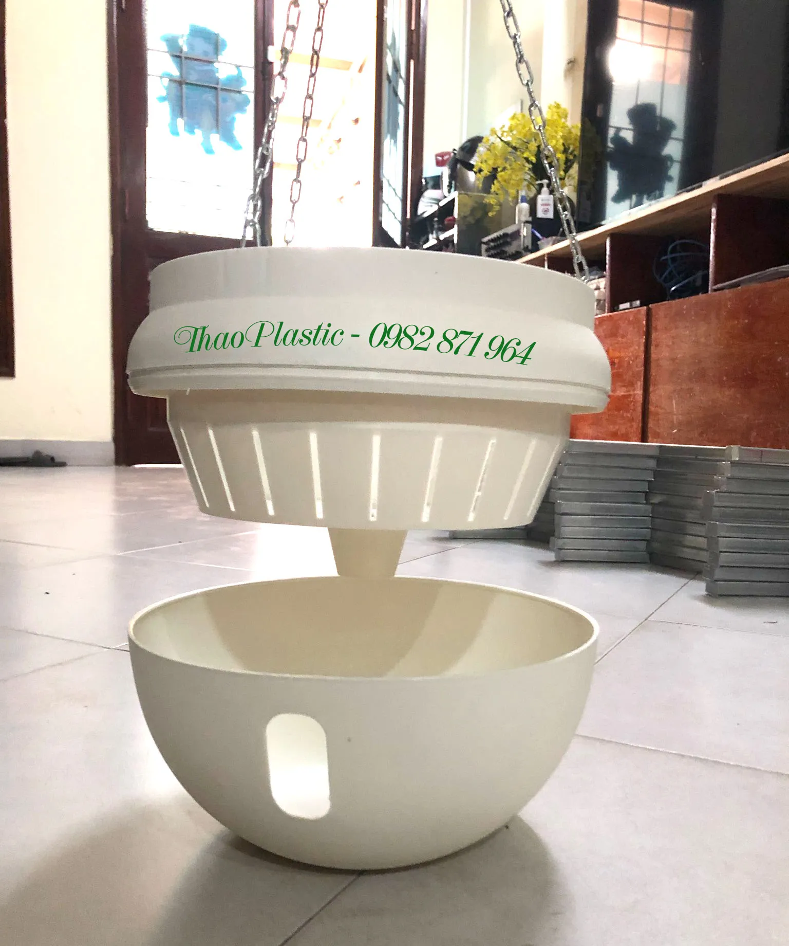 Chậu treo nhìn từ trên xuống