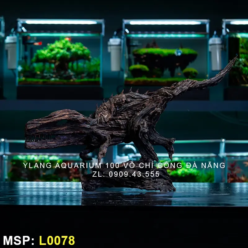 Mô hình khủng long ấn tượng trong bể thủy sinh