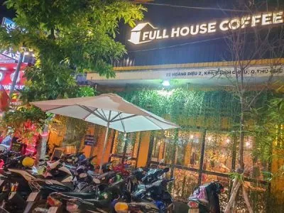 trang trí quán cà phê